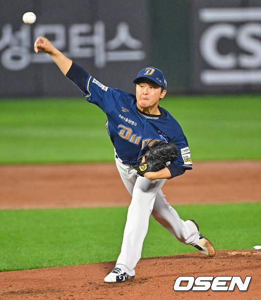 [OSEN=부산, 이석우 기자] 25일 부산 사직야구장에서 2026 신한 SOL KBO 리그 롯데 자이언츠와 NC 다이노스의 경기가 열렸다. 홈팀 롯데는 이민석이, 방문팀 NC는 토다가 선발 출전했다.NC 다이노스 선발 투수 토다가 역투하고 있다. 2026.06.25 / foto0307@osen.co.kr