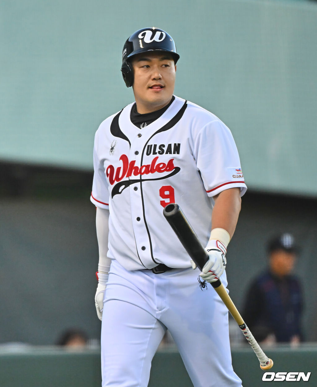 27일 울산 문수야구장에서 2026 메디힐 KBO 퓨처스리그 울산 웨일즈와 롯데 자이언츠의 경기가 열렸다. 울산은 나가가 선발로, 롯데는 박세진이 선발출전했다.울산 웨일즈 최지만이 7회말 1사 3루 대타로 출전해 삼진 아웃 당하고 아쉬워하고 있다. 2026.06.27 / foto0307@osen.co.kr