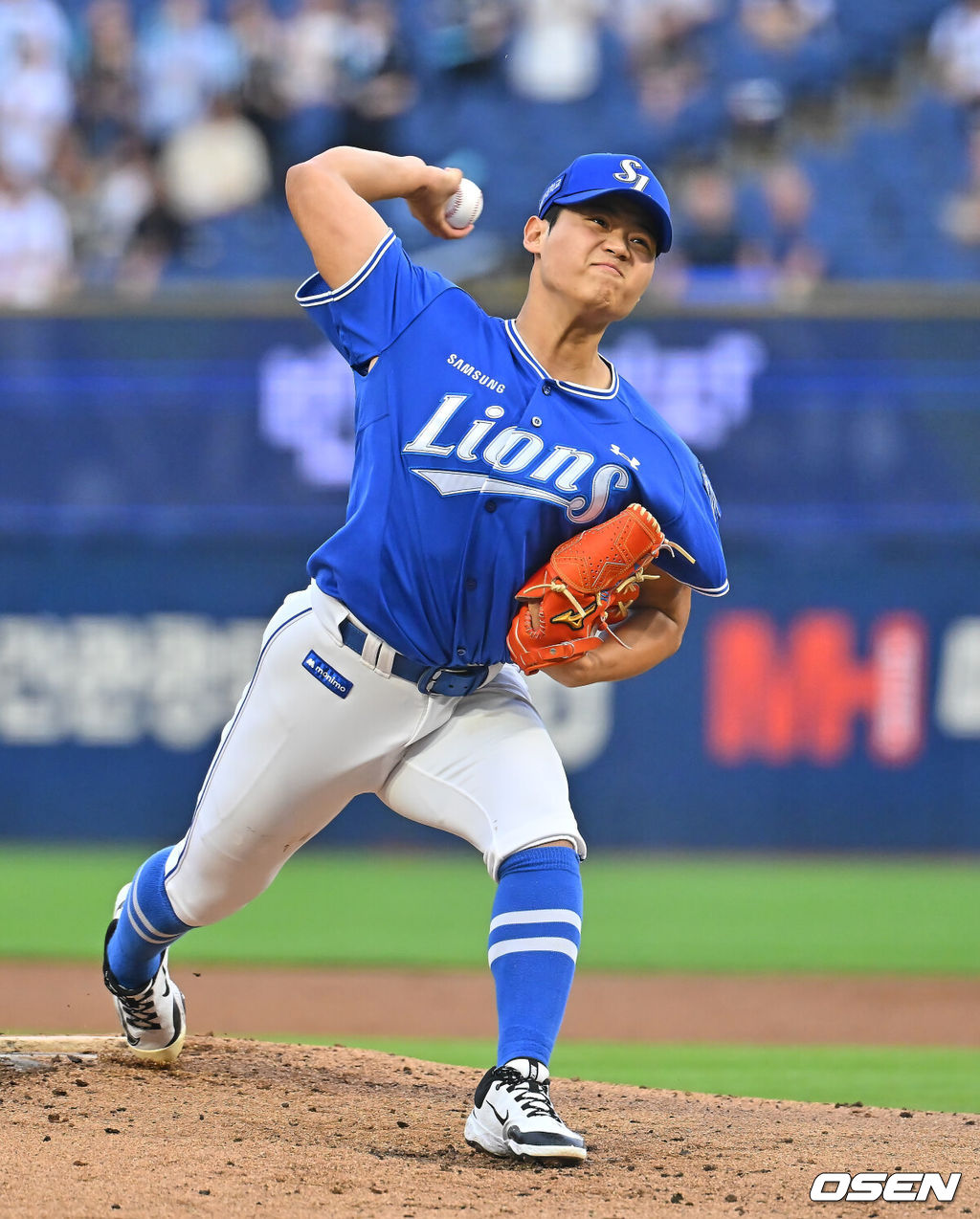 2일 창원NC파크에서 2026 신한 SOL KBO 리그 NC 다이노스와 삼성 라이온즈의 경기가 열렸다. 홈팀 NC는 김태경이, 방문팀 삼성은 김백산이 선발 출전했다. 삼성 라이온즈 선발투수 김백산이 역투하고 있다. 2026.07.02 / foto0307@osen.co.kr