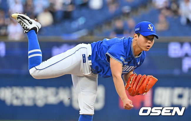[OSEN=창원, 이석우 기자] 2일 창원NC파크에서 2026 신한 SOL KBO 리그 NC 다이노스와 삼성 라이온즈의 경기가 열렸다. 홈팀 NC는 김태경이, 방문팀 삼성은 김백산이 선발 출전했다. 삼성 라이온즈 선발투수 김백산이 역투하고 있다. 2026.07.02 / foto0307@osen.co.kr