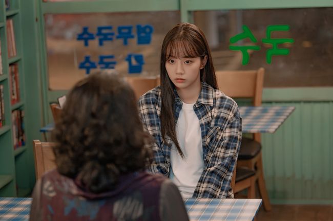 KT스튜디오지니 제공