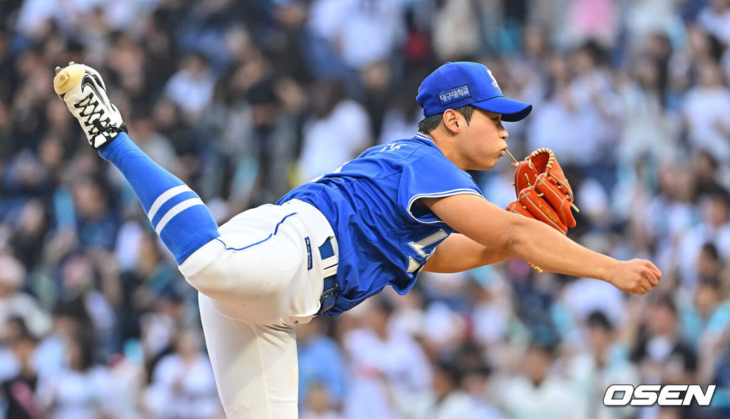 2일 창원NC파크에서 2026 신한 SOL KBO 리그 NC 다이노스와 삼성 라이온즈의 경기가 열렸다. 홈팀 NC는 김태경이, 방문팀 삼성은 김백산이 선발 출전했다. 삼성 라이온즈 선발투수 김백산이 역투하고 있다. 2026.07.02 / foto0307@osen.co.kr