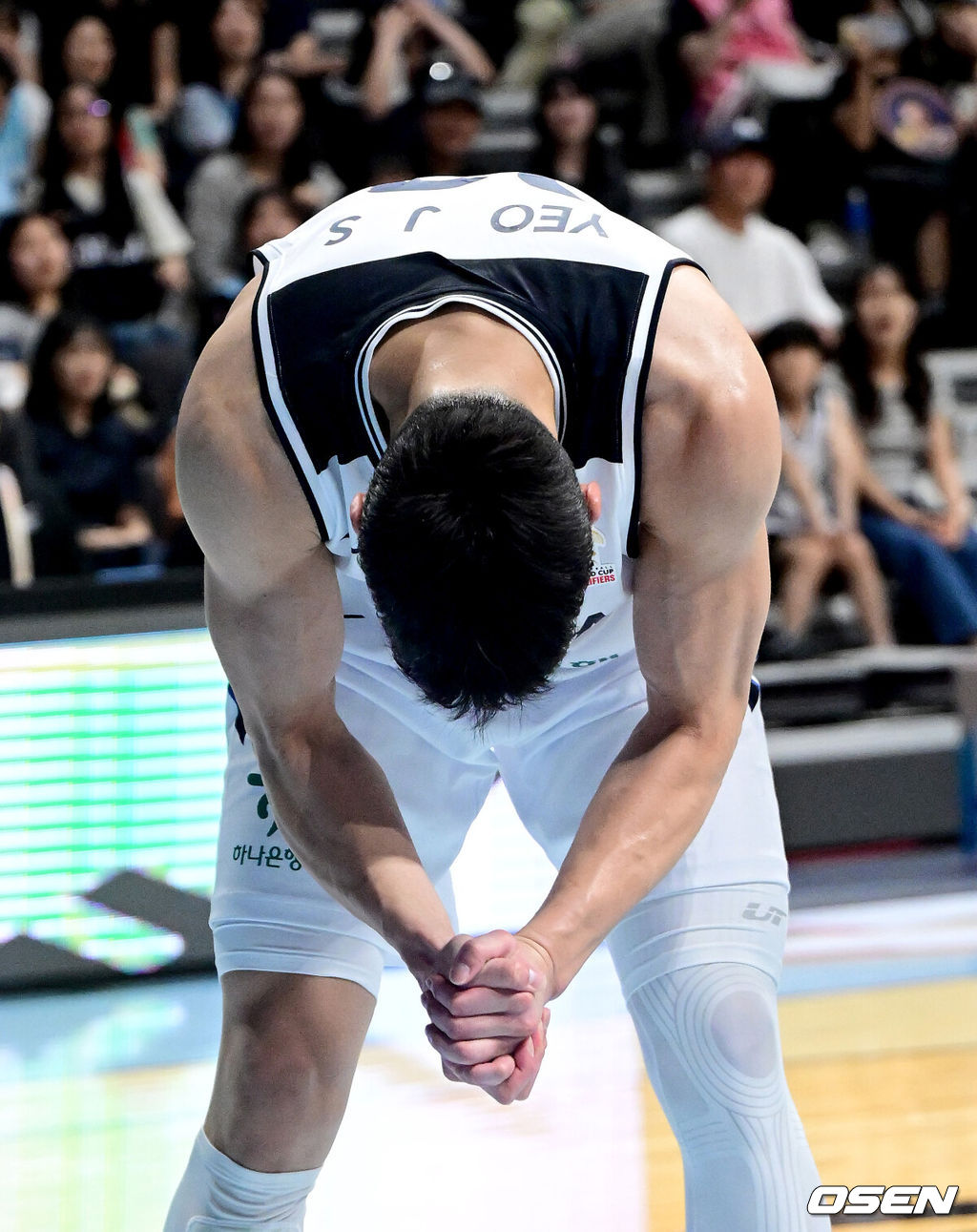 3일 오후 경기도 고양 소노 아레나에서 ’2027 FIBA 카타르 농구월드컵’ 아시아 예선 1라운드 5차전 대한민국과 대만의 경기가 열렸다.니콜라스 마줄스 감독이 이끄는 한국 남자농구대표팀은 이날 경기에서 대만을 잡으면 최소 조 3위를 확정짓고 아시아예선 2라운드로 향한다.4쿼터, 한국 여준석이 볼을 놓친 뒤 아쉬워하고 있다. 2026.07.03 / dreamer@osen.co.kr