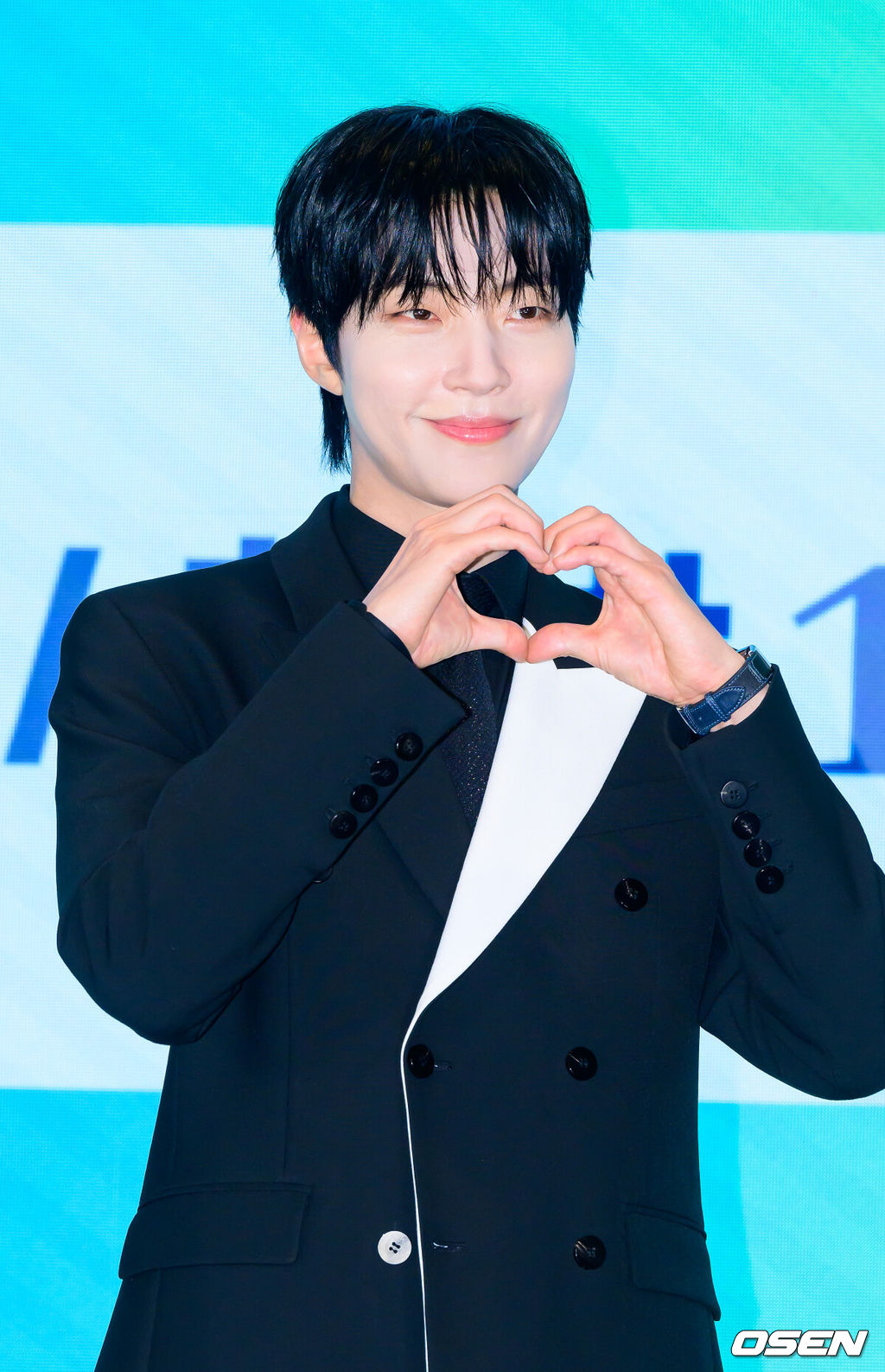 7일 서울 신도림 디큐브 더세인트에서 ENA 새 월화드라마 ‘그대에게 드림’ 제작발표회가 진행됐다.‘그대에게 드림’은 꿈을 이루고 돌아온 천재 영화감독 우수빈(황인엽 분)과 꿈을 잊은 채 사는 생계형 리포터 주이재(이혜리 분)의 재회 후일담을 그린 로맨틱 코미디로 이날 현장에는 유선동 감독, 황인엽, 이혜리 등이 참석했다. 배우 황인엽이 포즈를 취하고 있다. 2026.07.07 / soul1014@osen.co.kr