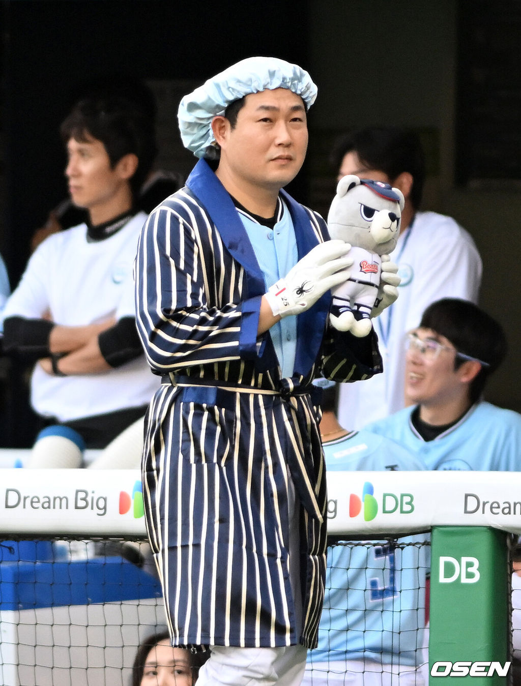 11일 서울 잠실야구장에서 ‘2026 신한 SOL KBO 올스타전’이 진행됐다.1982년 개장 이후 마지막 잠실 올스타전에서 양의지, 류현진 등 베테랑들의 기록 도전과 27명의 첫 올스타 출전 신예들이 맞붙는 가운데, 나눔의 5연승과 드림의 7년 만의 승리 여부가 관심을 모은다.2회말 드림올스타 양의지가 퍼포먼스를 펼치고 있다. 2026.07.11 / sunday@osen.co.kr