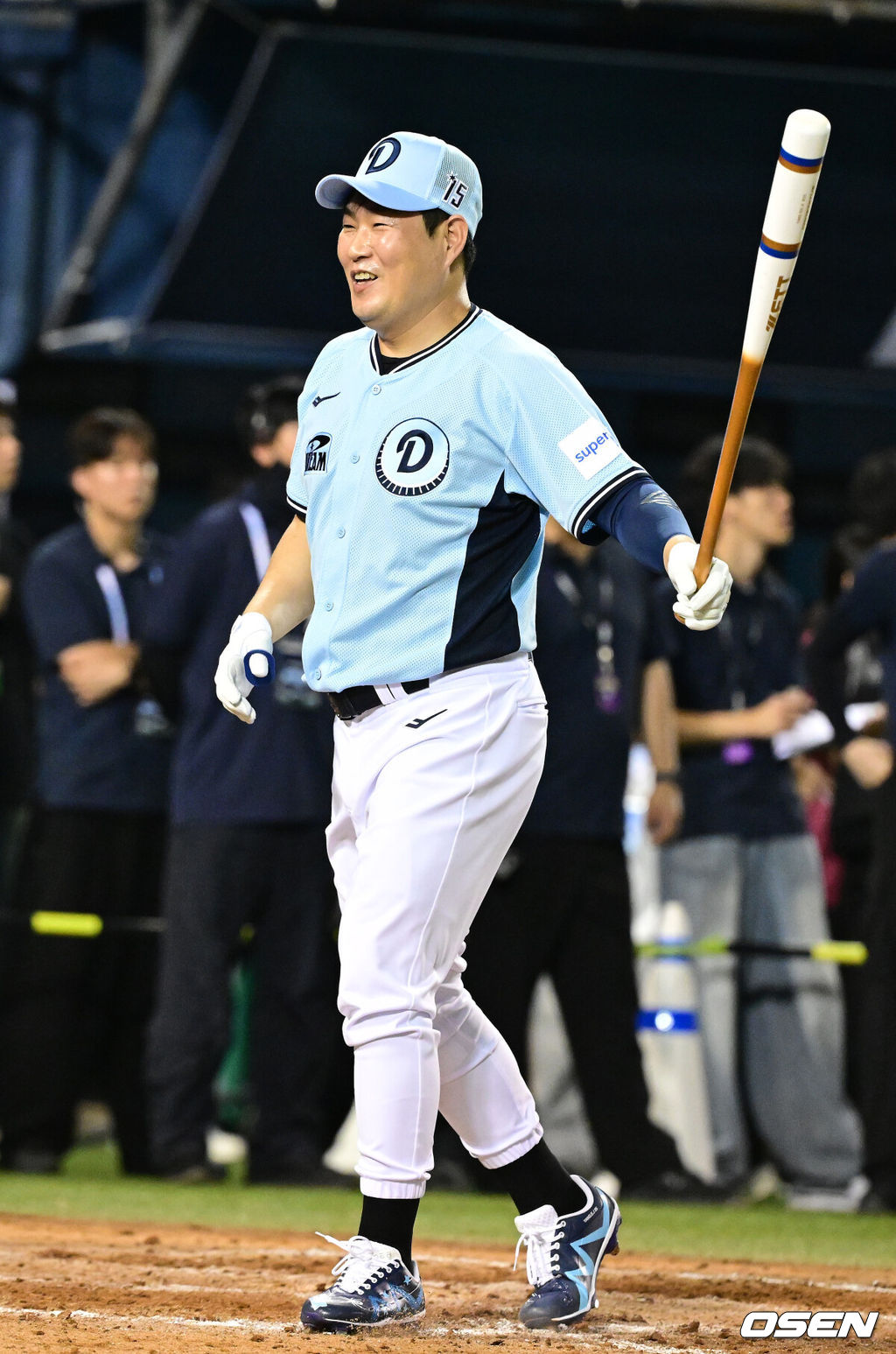 10일 서울 잠실야구장에서 ‘2026 신한 SOL KBO 올스타 프라이데이’가 열렸다.올스타 프라이데이인 오늘(10일)은 '넥스트레벨 매치'가 가장 먼저 열리고, 이어 북부리그와 남부리그가 맞붙는 퓨처스 올스타전이 펼쳐졌다. 경기 종료 후에는 팬 투표로 선정된 거포 8명이 출전하는 홈런 더비가 진행됐다.두산 양의지가 홈런더비를 펼치고 있다. 2026.07.10 / dreamer@osen.co.kr