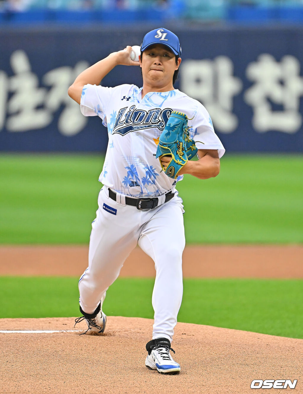 16일 대구삼성라이온즈파크에서 2026 신한 SOL KBO 리그 삼성 라이온즈와 롯데 자이언츠의 경기가 열렸다. 홈팀 삼성은 양창섭이, 방문팀 롯데는 로드리게스가 선발 출전했다. 삼성 라이온즈 선발 투수 양창섭이 역투하고 있다. 2026.07.16 / foto0307@osen.co.kr
