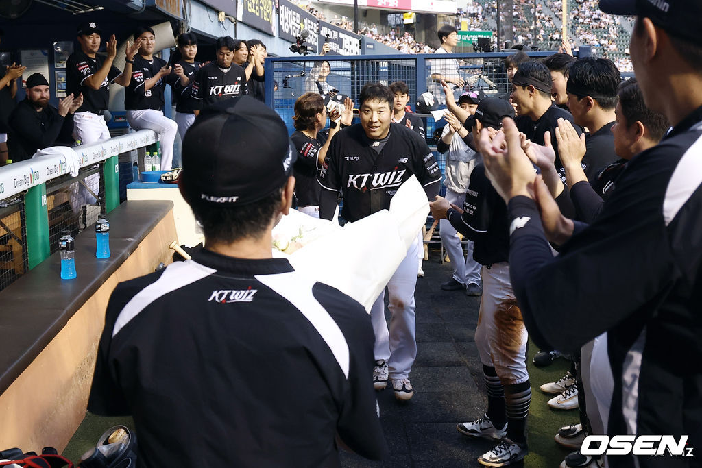 KT 위즈 제공