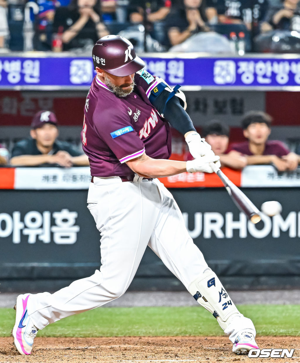 18일 대전 한화생명 볼파크에서 2026 신한 SOL KBO리그 한화 이글스와 키움 히어로즈의 경기가 열렸다.이날 한화는 에르난데스, 키움은 안우진이 선발로 나섰다.8회초 1사 주자 만루 키움 데이비슨이 좌익수 왼쪽 2타점 적시 2루타를 때리고 있다. 2026.07.18 / rumi@osen.co.kr