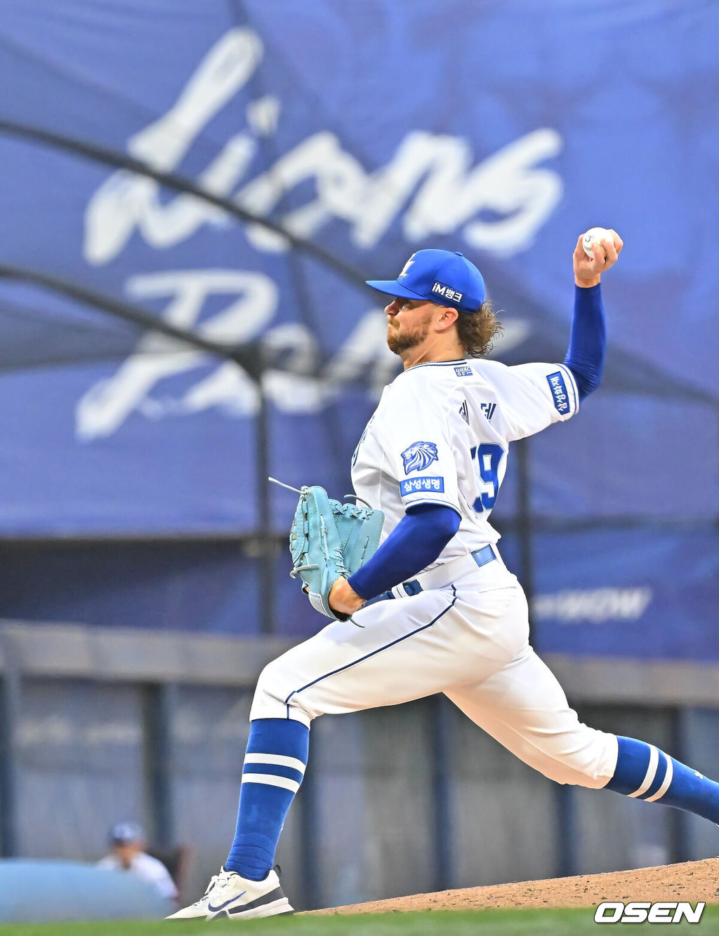 18일 대구삼성라이온즈파크에서 2026 신한 SOL KBO 리그 삼성 라이온즈와 롯데 자이언츠의 경기가 열렸다. 홈팀 삼성은 페덱이, 방문팀 롯데는 나균안이 선발 출전했다. 삼성 라이온즈 선발 투수 페덱이 역투하고 있다. 2026.07.18 / foto0307@osen.co.kr