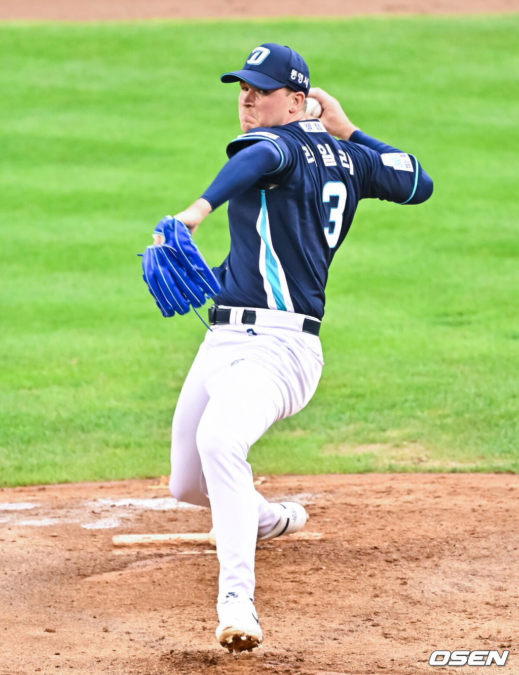 22일 서울 잠실구장에서  2026 신한 SOL KBO 리그 LG 트윈스와 NC 다이노스의 경기가 진행됐다.이날 경기 LG는 톨허스트를, NC는 라일리를 선발투수로 내세웠다.2회말 NC 선발투수 라일리가 역투하고 있다.     2026.07.22 / soul1014@osen.co.kr