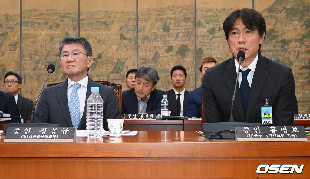 30일 서울 여의도 국회에서 문화체육관광위원회의 대한축구협회 현안 관련 청문회가 진행됐다.이날 청문회에는 홍명보 전 대한민국 축구대표팀 감독과 정몽규 전 대한축구협회장이 참석했다.홍명보 감독이 질의에 답하고 있다.  2026.07.30 / soul1014@osen.co.kr  사진=국회사진기자단