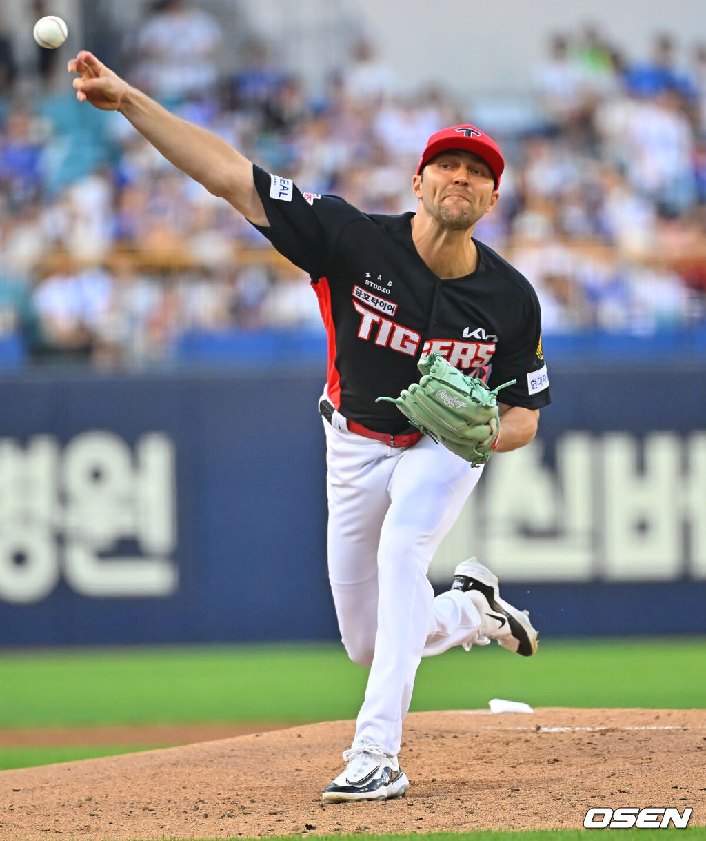 30일 대구삼성라이온즈파크에서 2026 신한 SOL KBO 리그 삼성 라이온즈와 KIA 타이거즈의 경기가 열렸다. 홈팀 삼성은 페덱이, 방문팀 KIA는 네일이 선발 출전했다. KIA 타이거즈 선발 투수 네일이 역투하고 있다. 2026.07.30 / foto0307@osen.co.kr