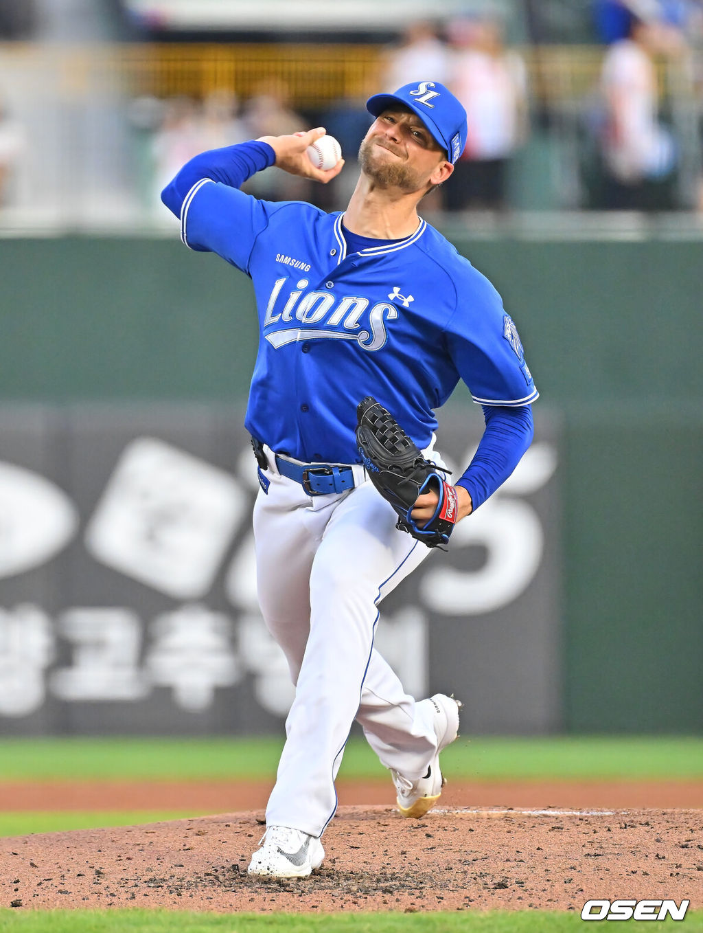 2일 부산 사직야구장에서 2026 신한 SOL KBO 리그 롯데 자이언츠와 삼성 라이온즈의 경기가 열렸다. 홈팀 롯데는 비슬리가, 방문팀 삼성은 보스가 선발 출전했다.삼성 라이온즈 선발 투수 보스가 역투하고 있다. 2026.08.02 / foto0307@osen.co.kr