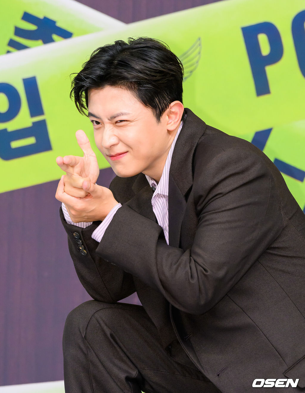 4일 서울 목동 SBS에서 SBS 새 금토드라마 ‘재벌X형사2’ 제작발표회가 진행됐다. ‘재벌X형사2’는 수사가 막히면 재력으로 판을 뒤집는 재벌형사 진이수(안보현 분)와 새 팀장 주혜라(정은채 분)의 돈발 날리는 유쾌·상쾌·통쾌 사이다 공조 수사극으로 김재홍 감독을 비롯해 안보현, 정은채, 강상준, 김신비 등이 참석했다.배우 김신비가 포즈를 취하고 있다. 2026.08.04 / soul1014@osen.co.kr