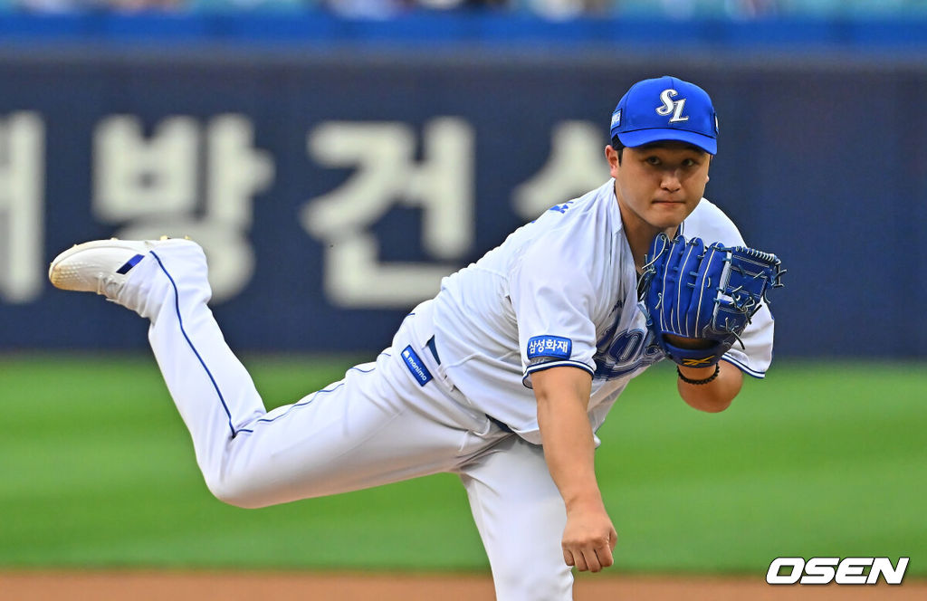 28일 대구삼성라이온즈파크에서 2026 신한 SOL KBO 리그 삼성 라이온즈와 KIA 타이거즈의 경기가 열렸다. 홈팀 삼성은 최원태가, 방문팀 KIA는 올러가 선발 출전했다. 삼성 라이온즈 선발 투수 최원태가 역투하고 있다. 2026.07.28 / foto0307@osen.co.kr