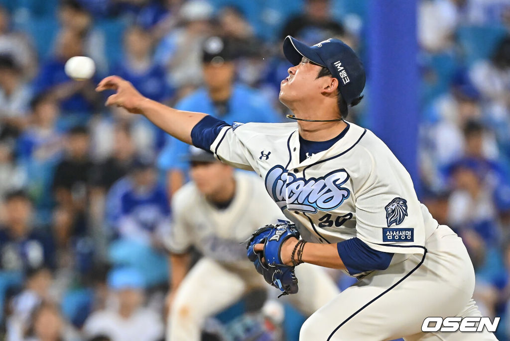 4일 대구삼성라이온즈파크에서 2026 신한 SOL KBO 리그 삼성 라이온즈와 한화 이글스의 경기가 열렸다. 홈팀 삼성은 양창섭이, 방문팀 한화는 왕옌청이 선발 출전했다. 삼성 라이온즈 임기영이 역투하고 있다. 2026.08.04 / foto0307@osen.co.kr