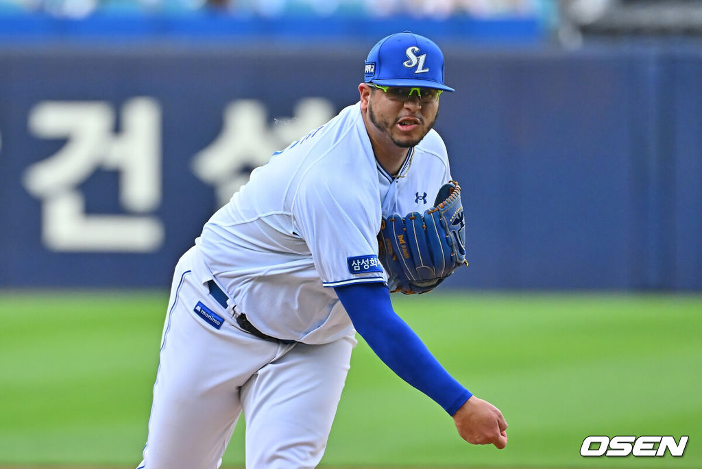 7일 대구삼성라이온즈파크에서 2026 신한 SOL KBO 리그 삼성 라이온즈와 LG 트윈스의 경기가 열렸다. 홈팀 삼성은 후라도가, 방문팀 LG는 톨허스트가 선발 출전했다. 삼성 라이온즈 선발 투수 후라도가 역투하고 있다. 2026.07.07 / foto0307@osen.co.kr
