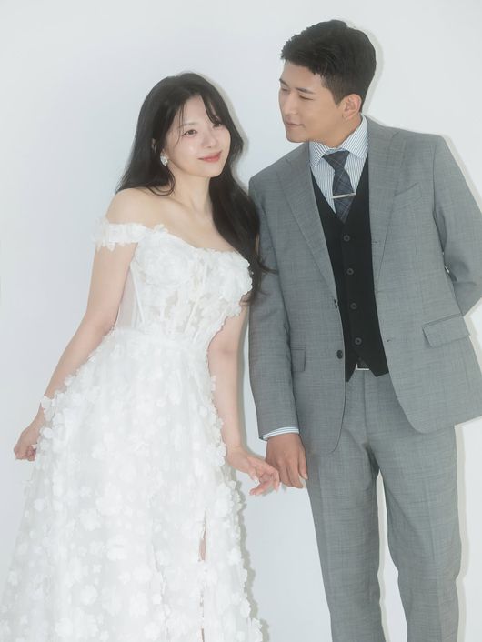 타이미, 이하 작가 SNS