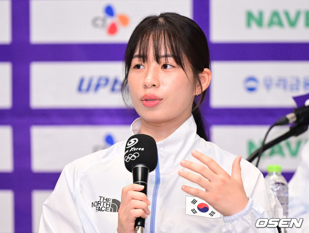 20일 오후 충북 진천 국가대표선수촌에서 ‘2026 아이치·나고야 아시안게임’ D-30 미디어데이가 열렸다.오는 9월 19일 일본 아이치현 나고야에서 막을 올리는 20번째 하계 아시안게임인 이번 대회는 10월 4일까지 16일간 펼쳐진다.복싱 임애지가 취재진의 질문에 답하고 있다. 2026.08.20 / dreamer@osen.co.kr