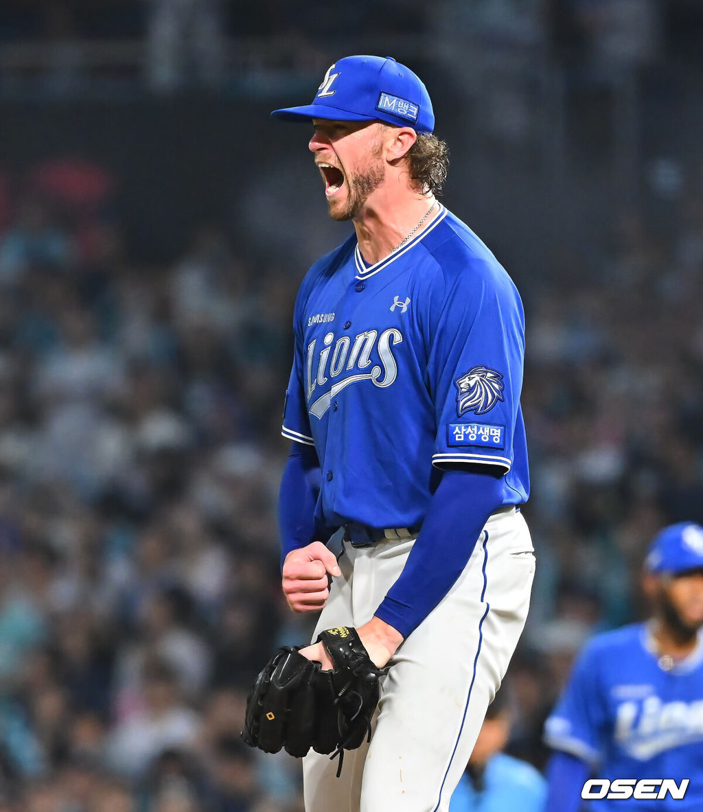 23일 창원NC파크에서 2026 신한 SOL KBO 리그 NC 다이노스와 삼성 라이온즈의 경기가 열렸다. 홈팀 NC는 라일리가, 방문팀 삼성은 페덱이 선발 출전했다. 삼성 라이온즈 페덱이 7회말 2사 1루 NC 다이노스 천재환을 삼진으로 잡고 포효하고 있다. 2026.08.23 / foto0307@osen.co.kr