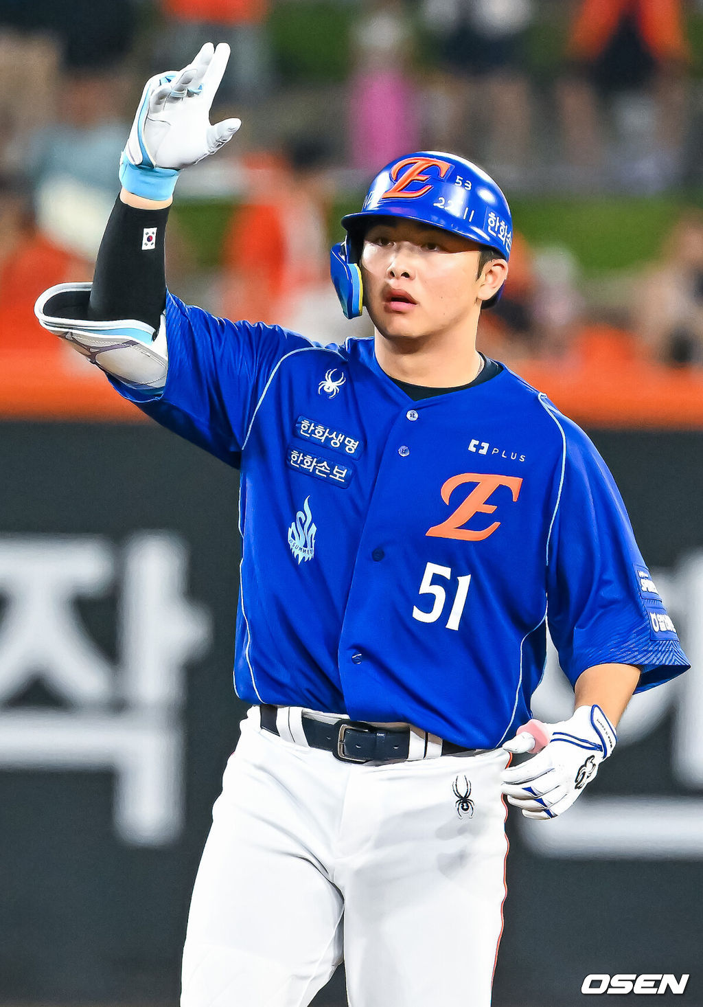 18일 대전 한화생명 볼파크에서 2026 신한 SOL KBO리그 한화 이글스와 키움 히어로즈의 경기가 열렸다.이날 한화는 에르난데스, 키움은 안우진이 선발로 나섰다.8회말 1사 한화 문현빈이 좌익수 왼쪽 2루타를 때린 후 2루에서 기뻐하고 있다. 2026.07.18 / rumi@osen.co.kr