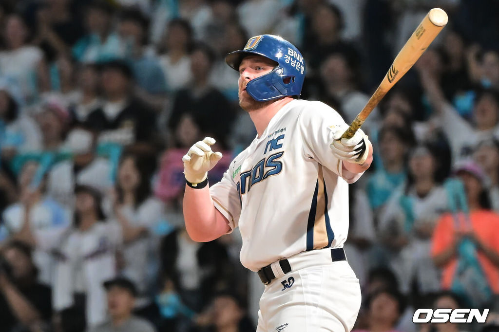 1일 창원NC파크에서 2026 신한 SOL KBO 리그 NC 다이노스와 KIA 타이거즈의 경기가 열렸다. 홈팀 NC는 구창모가, 방문팀 KIA는 네일이 선발 출전했다. NC 다이노스 블레인이 7회말 2사 만루 좌월 만루 홈런을 치고 있다. 2026.09.01 / foto0307@osen.co.kr