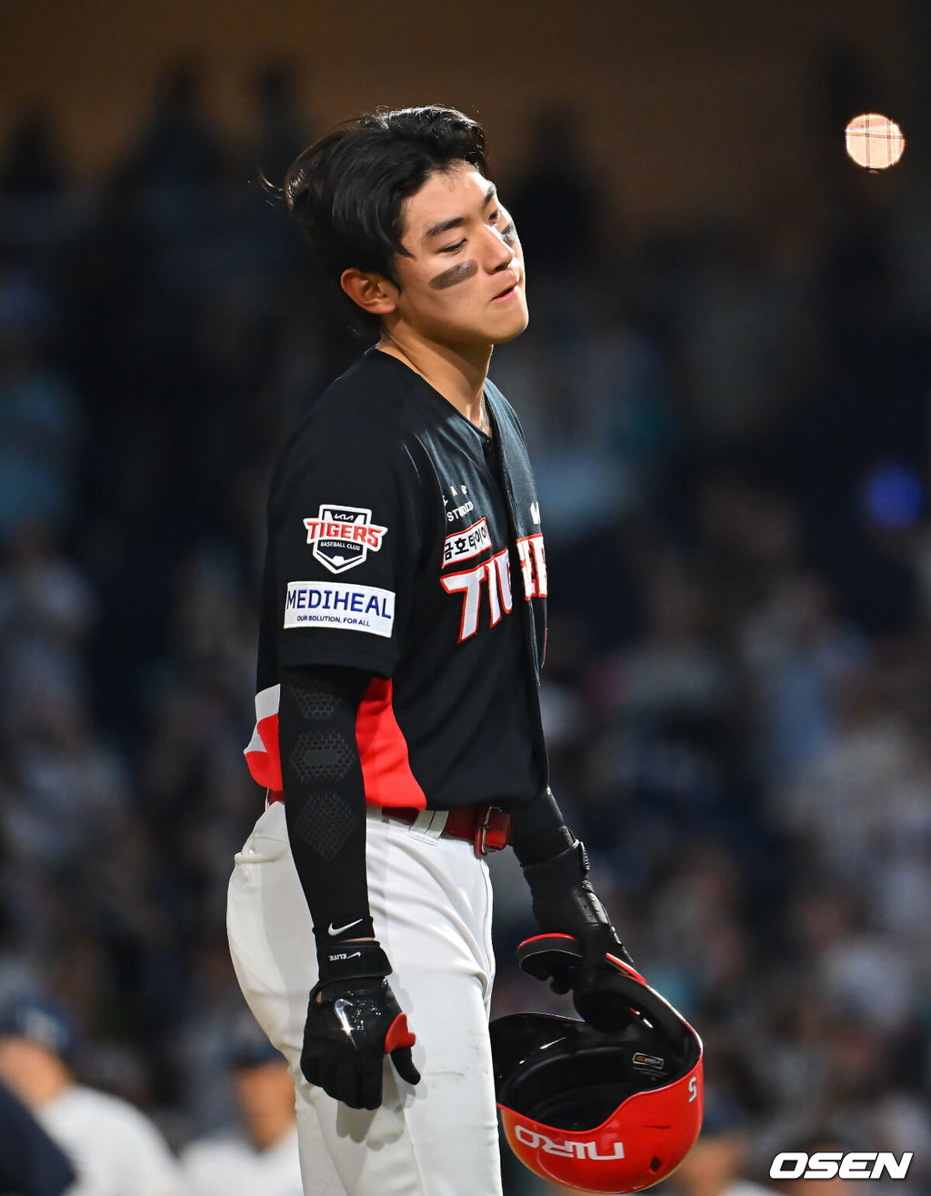 1일 창원NC파크에서 2026 신한 SOL KBO 리그 NC 다이노스와 KIA 타이거즈의 경기가 열렸다. 홈팀 NC는 구창모가, 방문팀 KIA는 네일이 선발 출전했다. KIA 타이거즈 김도영이 NC 다이노스에 2-7로 패한 후 아쉬워하고 있다. 2026.09.01 / foto0307@osen.co.kr