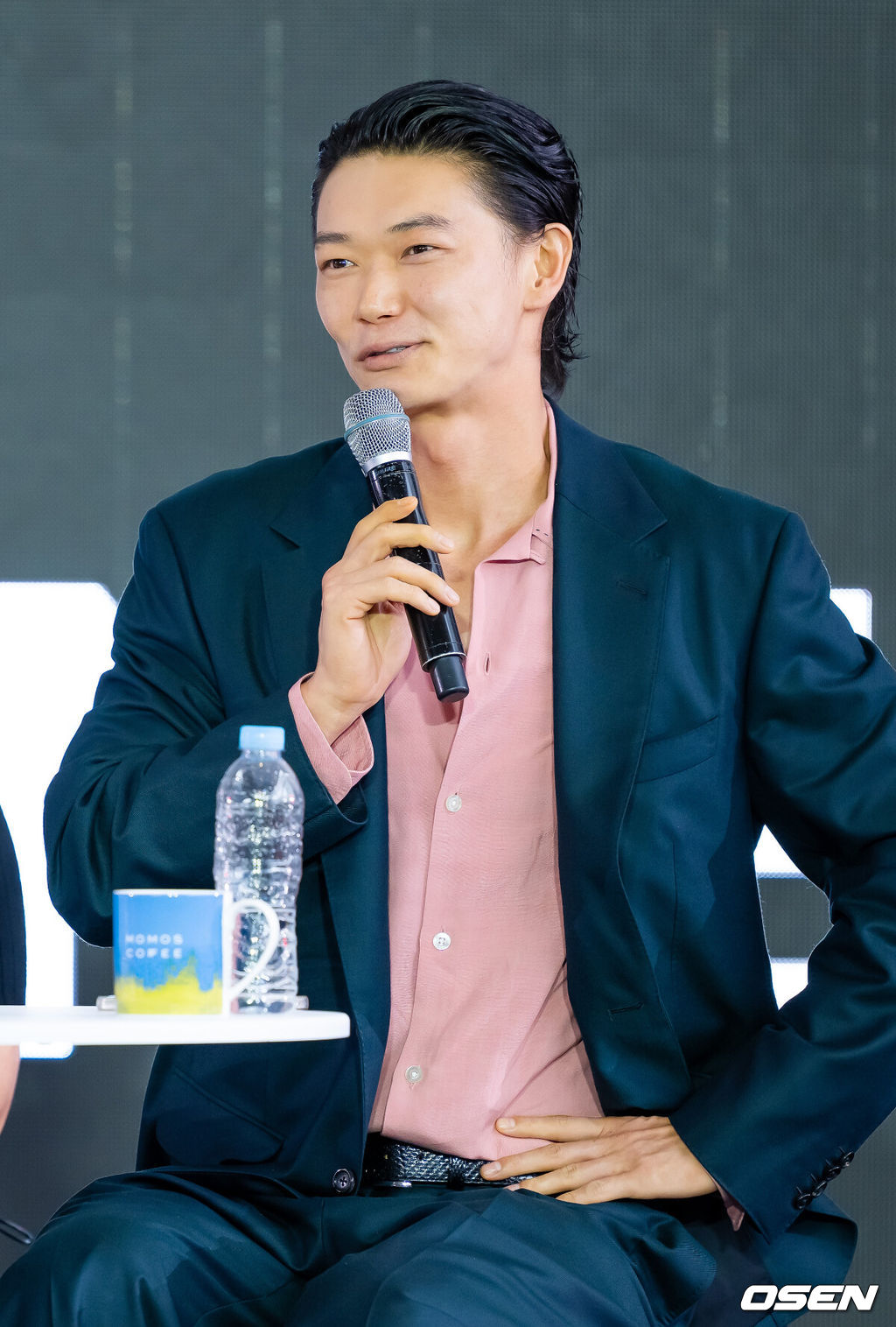 제30회 부산국제영화제(BIFF) 넷플릭스 오리지널 영화 ‘굿뉴스’ 오픈토크 행사가 19일 부산 해운대구 영화의 전당에서 열렸다.올해 30주년을 맞이한 부산국제영화제는 오는 26일까지 총 64개국 328편의 작품을 만날수 있다.배우 카사마츠 쇼가 오프토크 중 한국어로 질문에 답하고 있다. 2025.09.19 / rumi@osen.co.kr