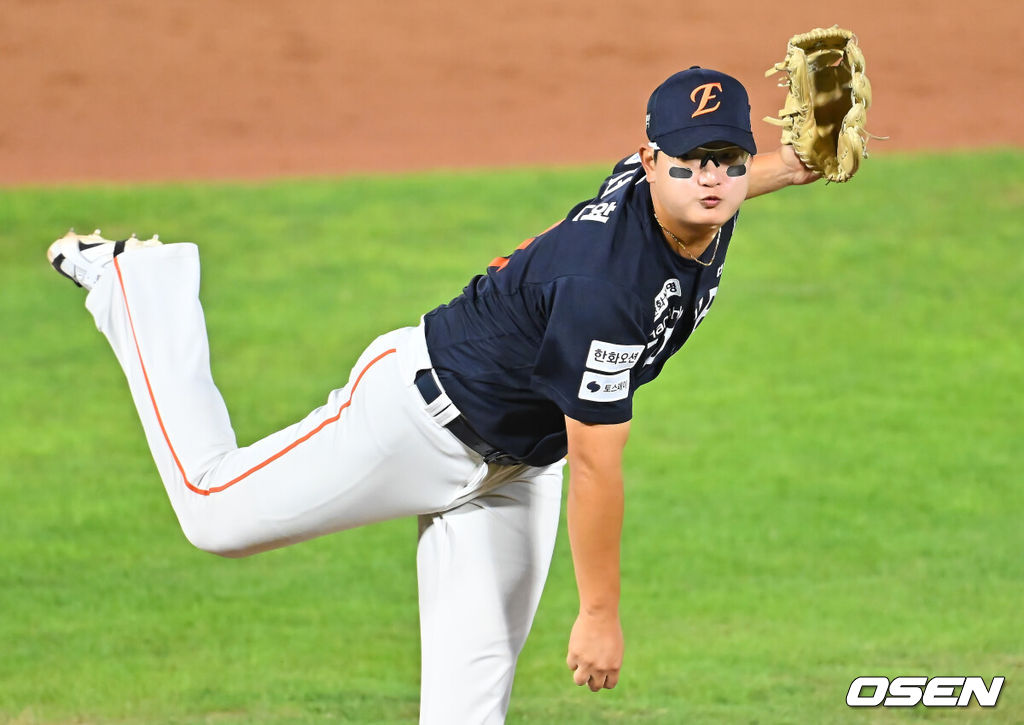 5일 부산 사직야구장에서 2026 신한 SOL KBO 리그 롯데 자이언츠와 한화 이글스의 경기가 열렸다. 홈팀 롯데는 나균안이, 방문팀 한화는 황준서가 선발 출전했다.한화 이글스 김서현이 역투하고 있다. 2026.09.05 / foto0307@osen.co.kr