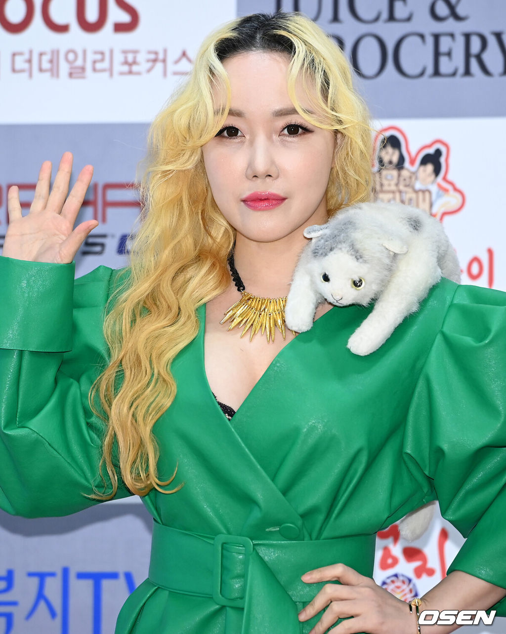 20일 오후 서울 양천구 대한민국예술인센터에서 '2021 한류문화대상 시상식'이 열렸다. 팝아티스트 낸시랭이 포즈를 취하고 있다. 2021.12.20 /cej@osen.co.kr