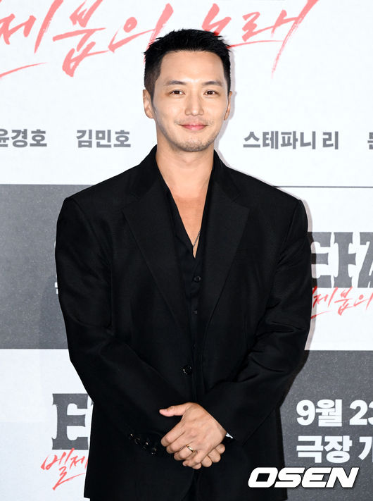 영화 '타짜: 벨제붑의 노래' 언론시사회가 9일 서울 CGV 용산아이파크몰에서 열렸다.