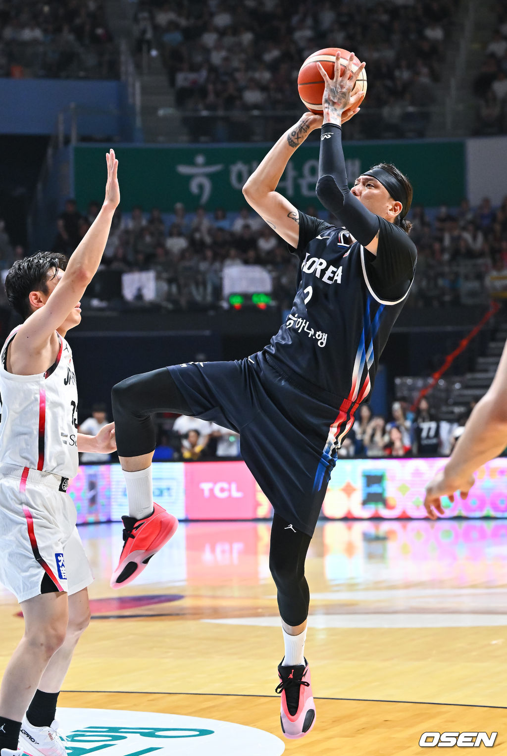 6일 오후 경기도 고양 소노 아레나에서 ’2027 FIBA 농구월드컵’ 아시아지역 윈도우 B조 6차전 대한민국과 일본의 경기가 열렸다.니콜라스 마줄스 감독이 이끄는 한국 남자농구대표팀(2승3패)은 일본(4승1패)을 반드시 잡아야 한다. 일본을 못 이기면 한국은 탈락이다.3쿼터 최준용이 페이드어웨이슛을 시도하고 있다. 2026.07.06 / soul1014@osen.co.kr