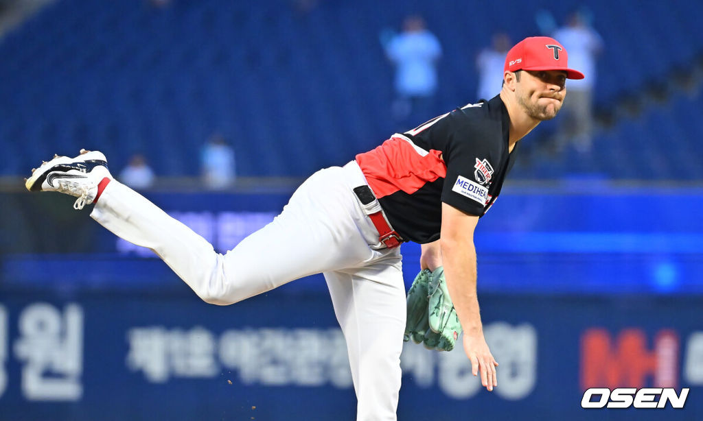 1일 창원NC파크에서 2026 신한 SOL KBO 리그 NC 다이노스와 KIA 타이거즈의 경기가 열렸다. 홈팀 NC는 구창모가, 방문팀 KIA는 네일이 선발 출전했다. KIA 타이거즈 선발투수 네일이 역투하고 있다. 2026.09.01 / foto0307@osen.co.kr