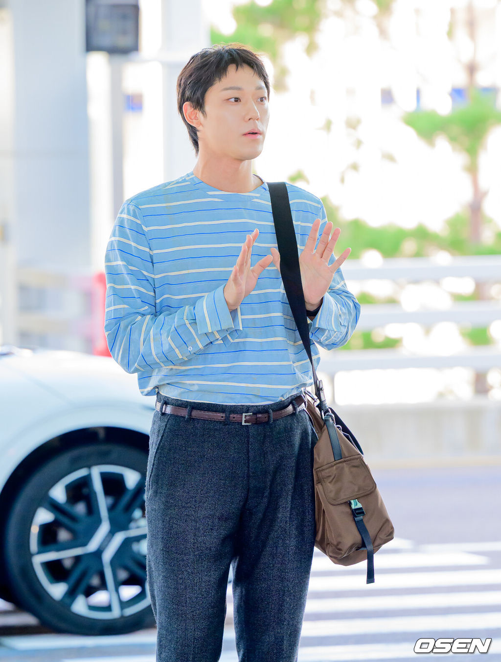 배우 이도현이 20일 해외 일정에 참석하기 위해 인천국제공항을 통해 밀라노로 출국했다.이도현 럭셔리 브랜드 행사에 참석할 예정이다. 배우 이도현이 출국장으로 향하고 있다. 2026.09.20 / jpnews@osen.co.kr