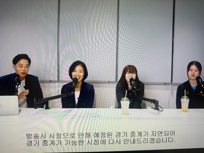 [사진] 끝내 탁구는 전파를 타지 못했다