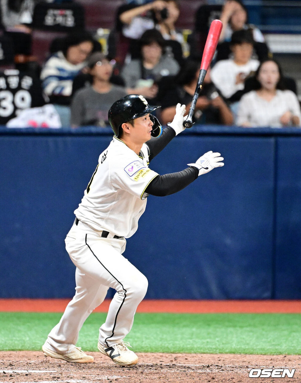 28일 서울 고척스카이돔에서 2026 KBO 퓨처스리그 챔피언 결정전 울산 웨일즈와 상무 피닉스의 경기가 열렸다.울산은 오카다, 상무는 김대호가 선발로 나섰다.7회말 2사 3루에서 상무 이태경이 1타점 적시타를 날리고 있다. 2026.09.28 / jpnews@osen.co.kr