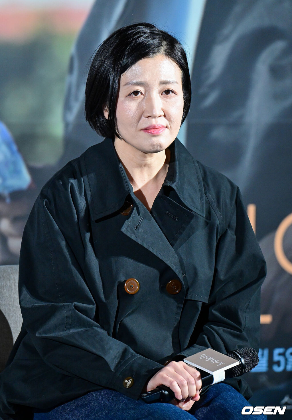 2일 오후 서울 용산 CGV에서 ENA 새 월화드라마 ‘연애박사’(연출 안판석, 극본 민효정) 제작발표회가 열렸다.‘연애박사’는 고등학교 시절 수영선수를 꿈꿨지만 병으로 한쪽 다리를 잃은 박사과정생 박민재(추영우 분)와 진로를 잃고 방황하다 새로운 길에 들어선 석사과정생 임유진(김소현 분)의 이야기를 그린다.김현정 EP가 인사말을 준비하고 있다. 2026.10.02 / dreamer@osen.co.kr