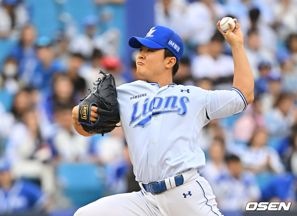3일 대구삼성라이온즈파크에서 2026 신한 SOL KBO 리그 삼성 라이온즈와 두산 베어스의 경기가 열렸다. 홈팀 삼성은 최원태가, 방문팀 두산은 최승용이 선발 출전했다. 삼성 라이온즈 이승민이 역투하고 있다. 2026.10.03 / foto0307@osen.co.kr