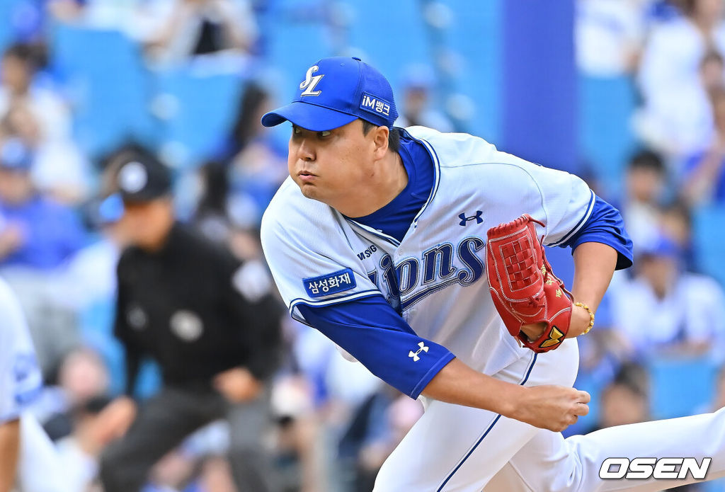 3일 대구삼성라이온즈파크에서 2026 신한 SOL KBO 리그 삼성 라이온즈와 두산 베어스의 경기가 열렸다. 홈팀 삼성은 최원태가, 방문팀 두산은 최승용이 선발 출전했다. 삼성 라이온즈 김태훈이 역투하고 있다. 2026.10.03 / foto0307@osen.co.kr