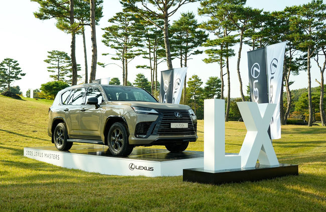 2025 렉서스 마스터즈 대회에 전시된 LX 700h