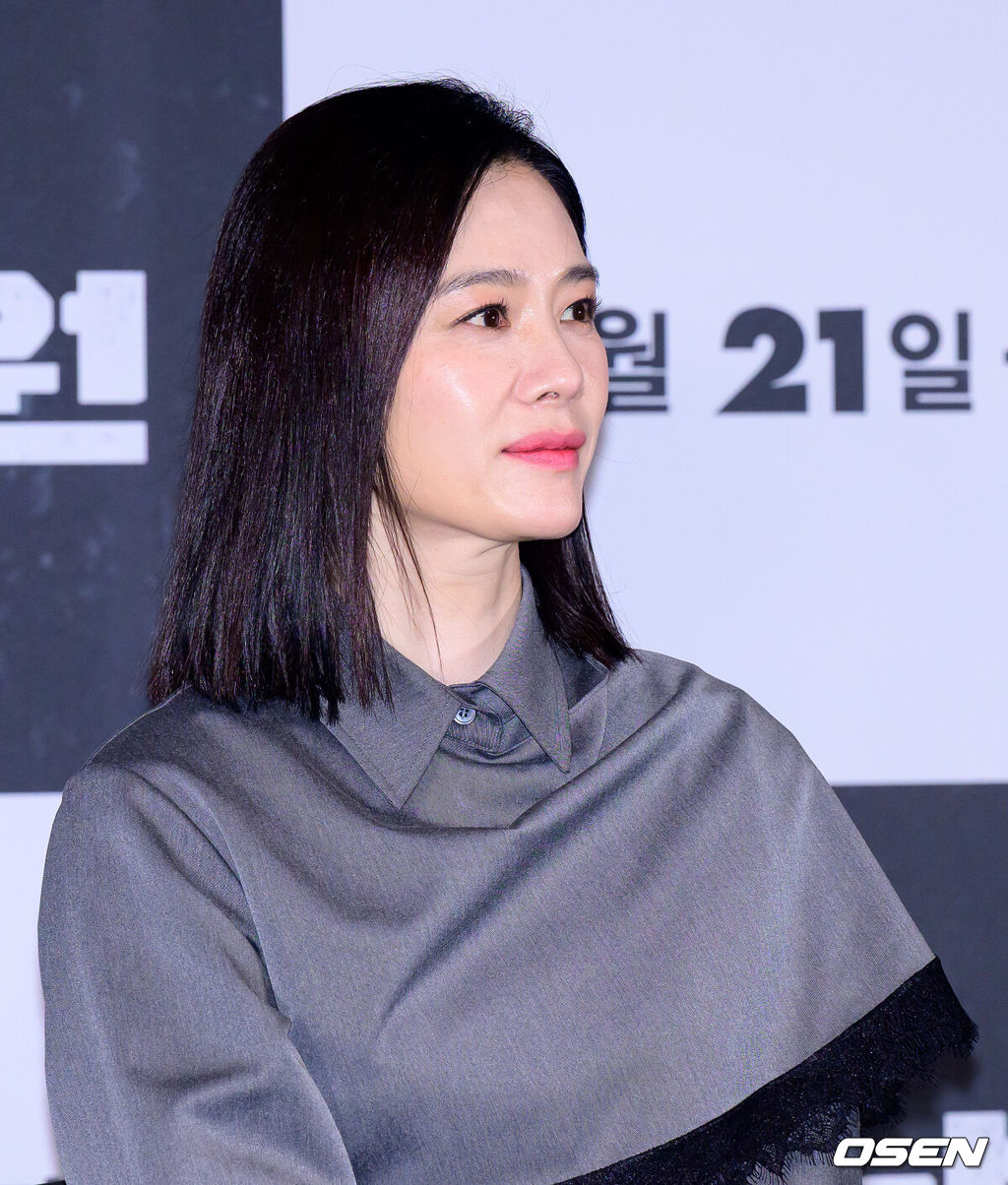 영화 '실낙원' 언론 시사회 및 기자간담회가 12일 서울 CGV용산아이파크몰에서 열렸다.‘실낙원’은 9년 전 캠핑스쿨 버스 실종 사건으로 아들을 잃은 엄마 류소영에게 죽은 줄 알았던 아들 류선우가 돌아오면서 벌어지는 이야기를 그린 심리 스릴러다.배우 김현주가 간담회를 있다. 2026.10.12 / jpnews@osen.co.kr