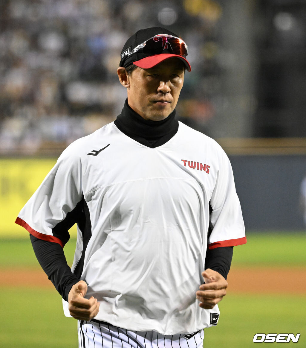LG 김광삼 코치 2026.04.16 /sunday@osen.co.kr