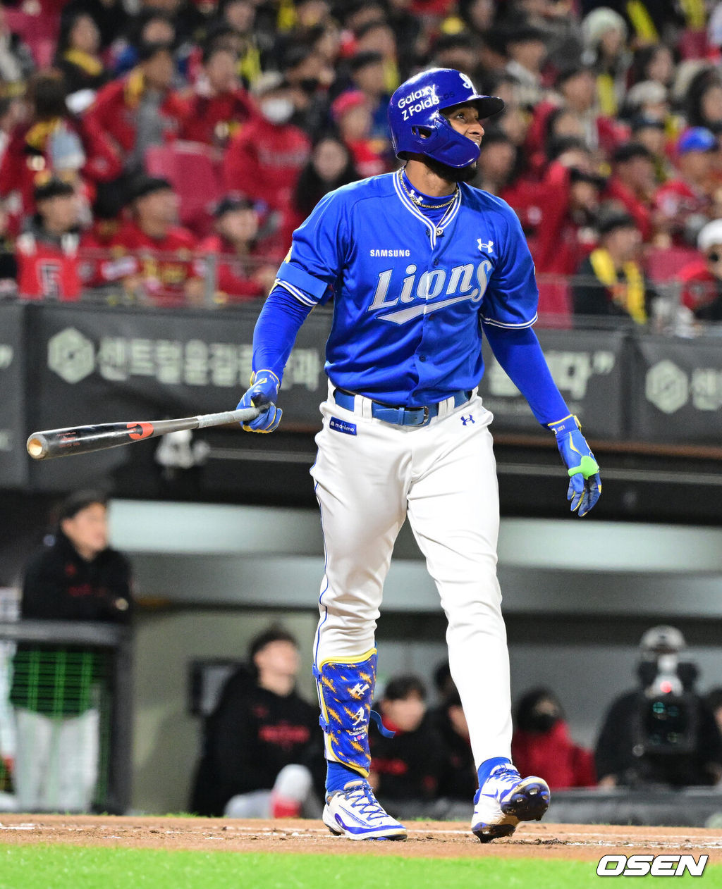 29일 광주-기아 챔피언스필드에서 2026 신한 SOL KBO 플레이오프 3차전 KIA 타이거즈와 삼성 라이온즈의 경기가 열렸다.KIA는 시라카와, 삼성은 최원태를 선발로 내세웠다.1회초 2사 1루에서 삼성 디아즈가 선제 우월 투런포를 날리고 있다. 2026.10.29 / jpnews@osen.co.kr