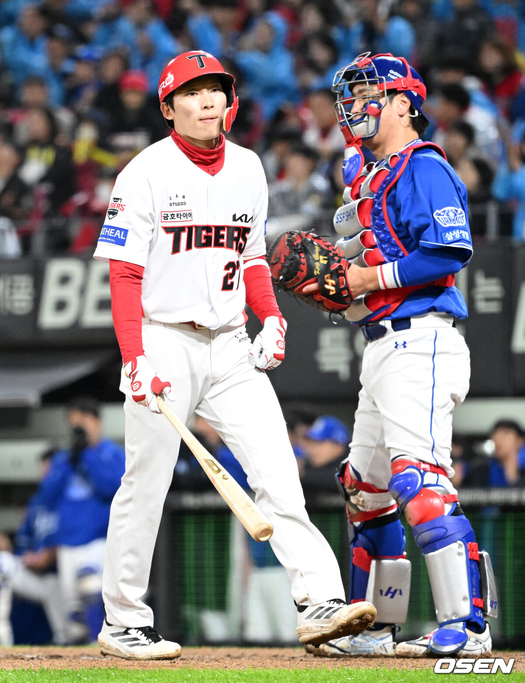 29일 광주-기아 챔피언스필드에서 2026 신한 SOL KBO 플레이오프 3차전 KIA 타이거즈와 삼성 라이온즈의 경기가 열렸다.KIA는 시라카와, 삼성은 최원태를 선발로 내세웠다.7회말 1사에서 KIA 김호령이 삼진으로 물러나며 아쉬워하고 있다. 2026.10.29 /sunday@osen.co.kr