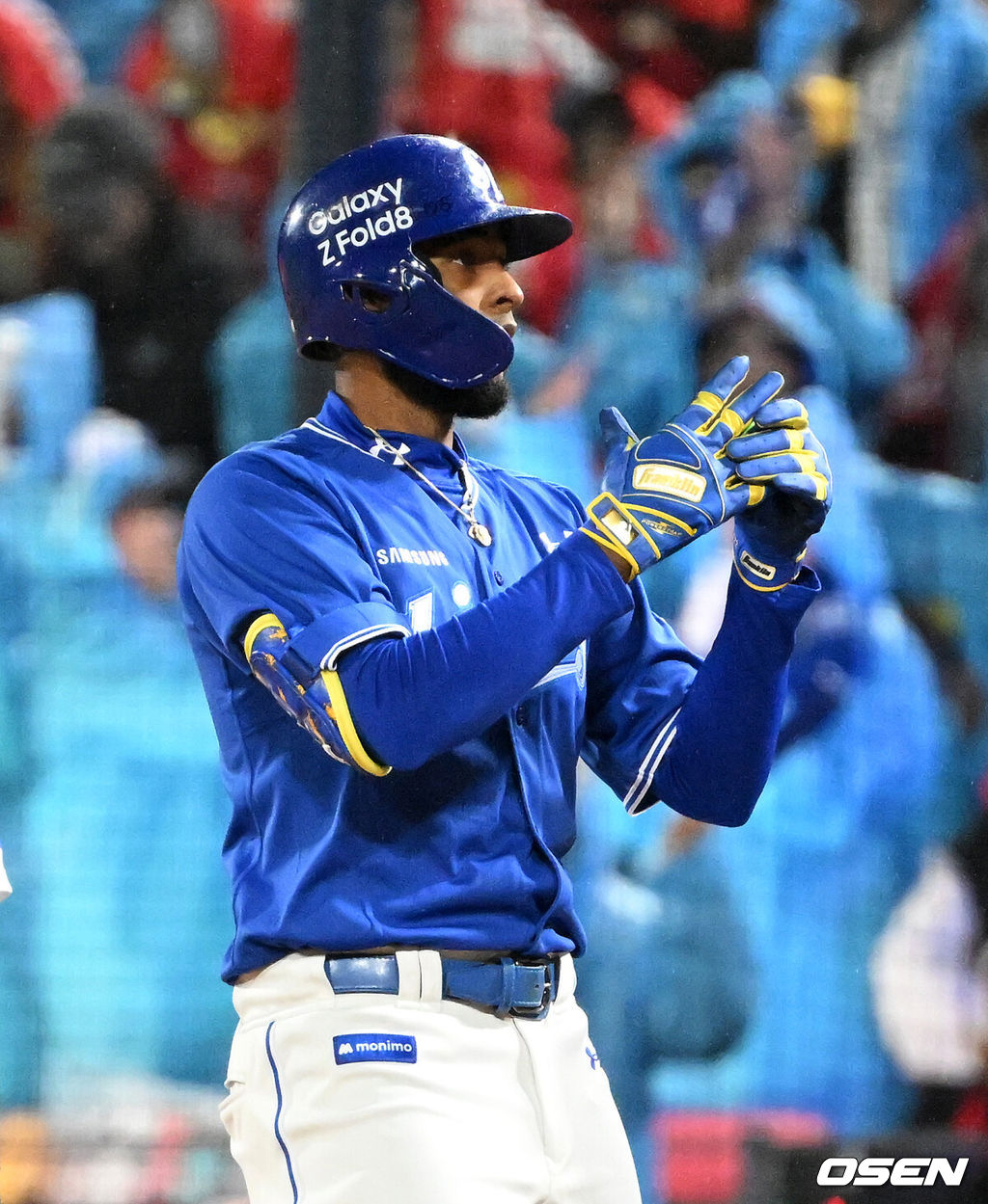 29일 광주-기아 챔피언스필드에서 2026 신한 SOL KBO 플레이오프 3차전 KIA 타이거즈와 삼성 라이온즈의 경기가 열렸다.KIA는 시라카와, 삼성은 최원태를 선발로 내세웠다.6회초 무사에서 삼성 디아즈가 좌중간 안타를 치고 환호하고 있다. 2026.10.29 /sunday@osen.co.kr