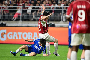 이병근 태클 장면 관련 보도 이미지